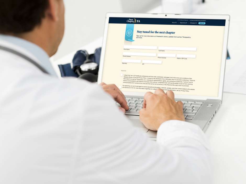 A person signing up for updates from Larimar.